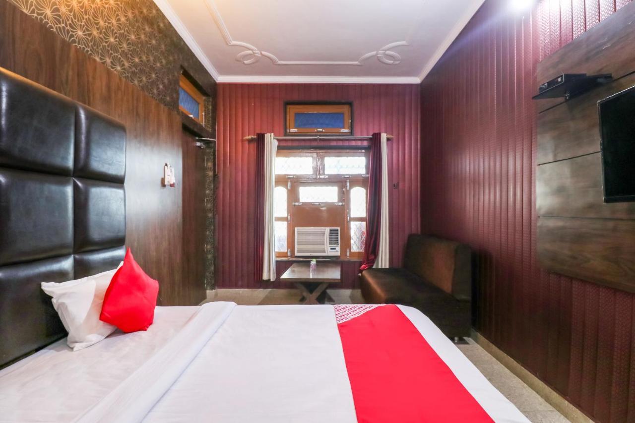 Oyo 6908 Hotel Royal City Āzamgarh Екстериор снимка